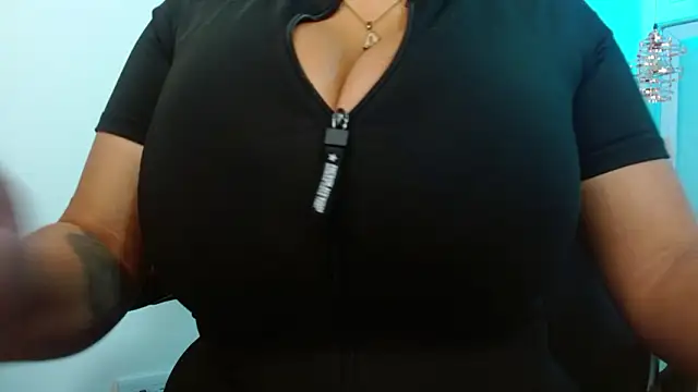 Snapshot of violletha chatting on 02-10-26, 12:20 violletha online show from 02-10-26, 12:20