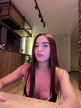 Snapshot of carolynnetrujillo chatting on 10-15-25, 02:22 carolynnetrujillo online show from 10-15-25, 02:22