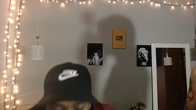 Snapshot of Kimandyuk chatting on 01-03-25, 07:18 Kimandyuk online show from 01-03-25, 07:18