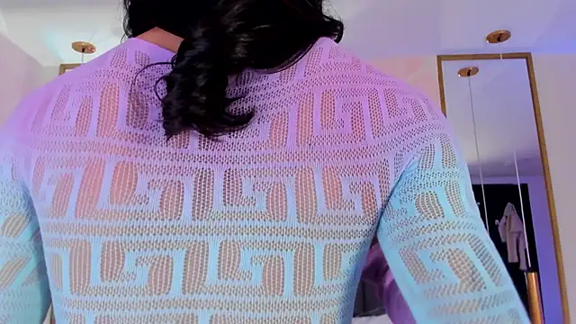 GabyPetit online show from 11-19-25, 08:20