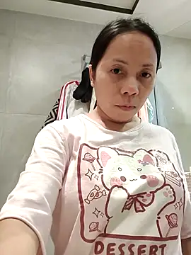 Snapshot of doggiepossession chatting on 11-19-25, 06:46 doggiepossession online show from 11-19-25, 06:46