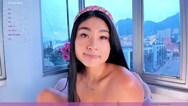Megan Lim online show from 12-17-24, 01:27
