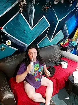 Boo-boo kittyfux online show from 10-20-25, 10:21