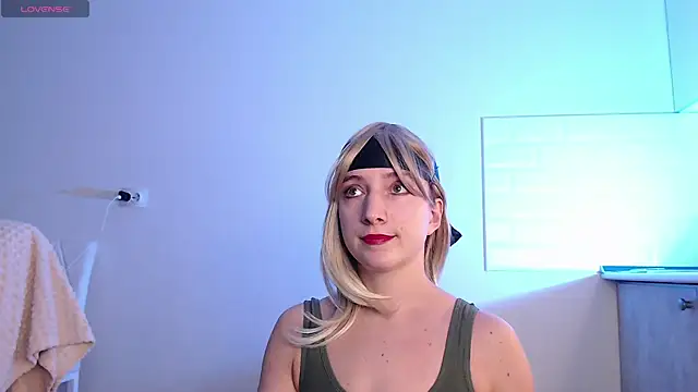 Snapshot of Eva_Hailey_ chatting on 01-28-25, 05:00 Eva Hailey online show from 01-28-25, 05:00