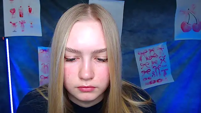 MademoiselleCl online show from 02-17-26, 07:05