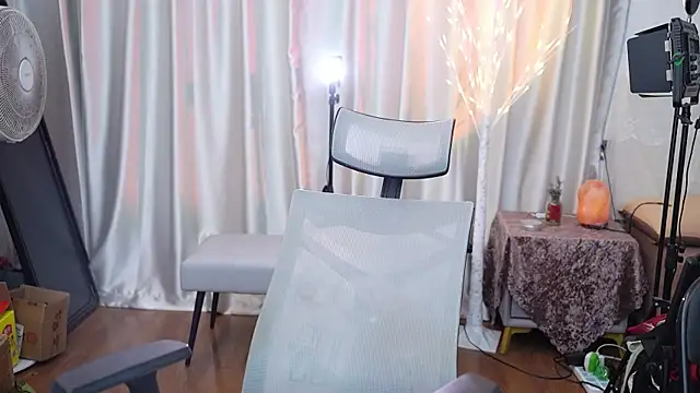 nono babyy online show from 12-19-25, 01:45