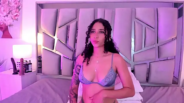 Snapshot of _lanna_jhonson_ chatting on 01-14-25, 05:45 lanna jhonson online show from 01-14-25, 05:45