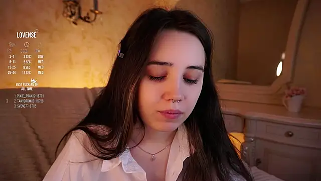 GillianDowdey online show from 10-24-25, 02:52