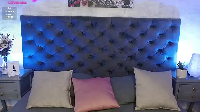 Snapshot of CheryelFox chatting on 12-14-24, 03:51 CheryelFox online show from 12-14-24, 03:51