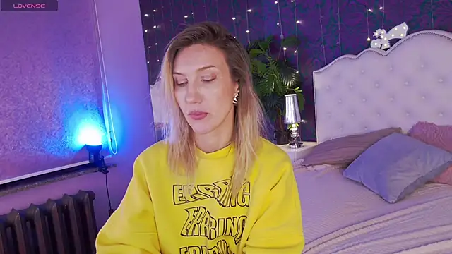 ElizaMayers online show from 02-08-26, 07:17