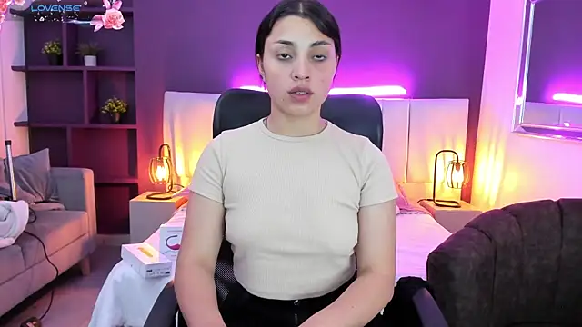 VickyBuunny online show from 12-20-24, 01:43
