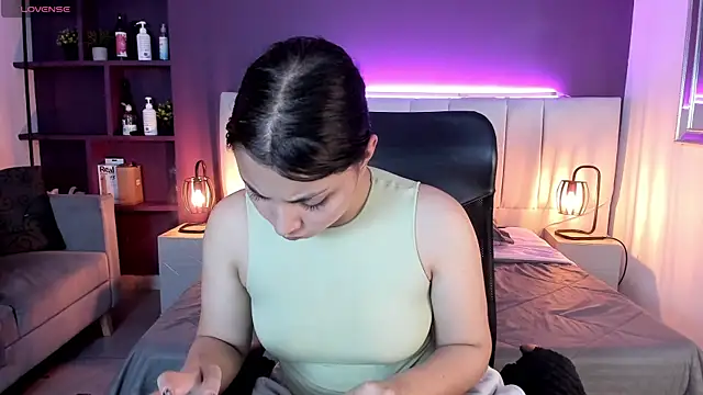 VickyBuunny online show from 01-15-25, 02:46