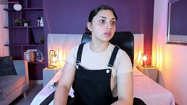 VickyBuunny online show from 01-21-25, 03:10