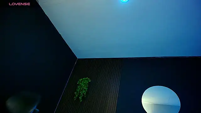 Aaron Jassell1 online show from 10-21-25, 01:06