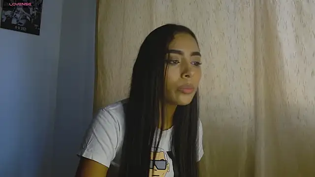 AntonellaAndNoah online show from 12-04-24, 09:46