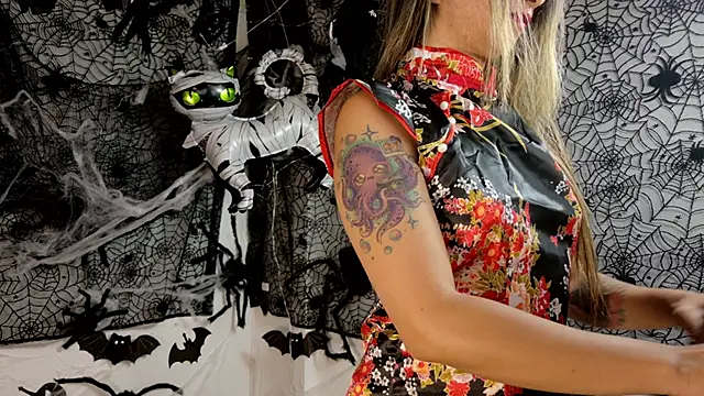 julietta   jackson online show from 10-18-25, 04:52