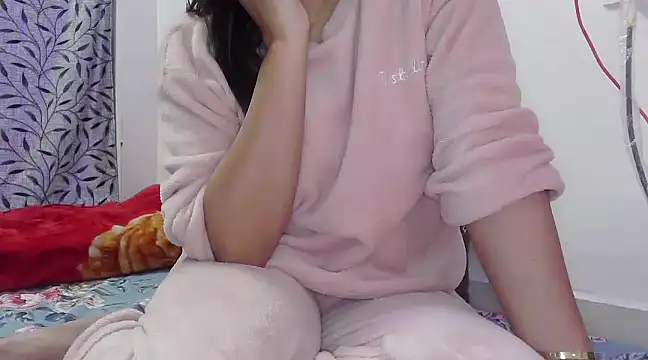 ANANYA-TIWARI online show from 01-16-25, 06:25
