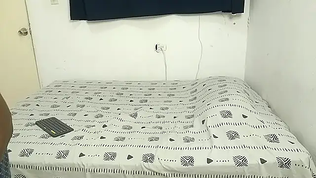 Snapshot of palax_bbc chatting on 02-13-25, 12:13 palax bbc online show from 02-13-25, 12:13