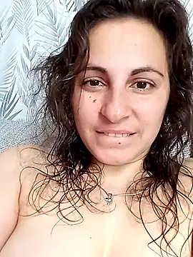 Snapshot of ShelaDiass chatting on 10-11-25, 06:01 ShelaDiass online show from 10-11-25, 06:01