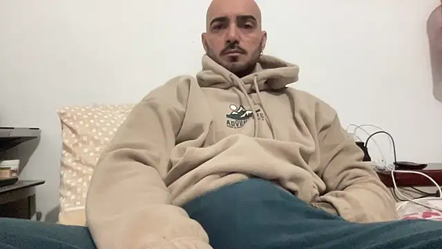 Snapshot of alessandromori91 chatting on 01-09-26, 08:54 alessandromori91 online show from 01-09-26, 08:54