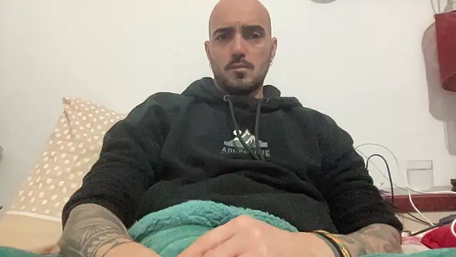 Snapshot of alessandromori91 chatting on 01-12-26, 09:31 alessandromori91 online show from 01-12-26, 09:31