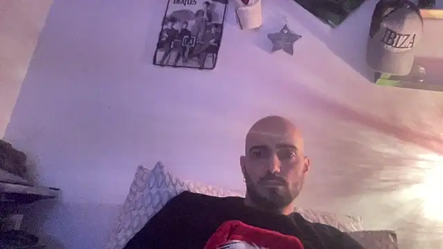 Snapshot of alessandromori91 chatting on 02-19-26, 10:17 alessandromori91 online show from 02-19-26, 10:17