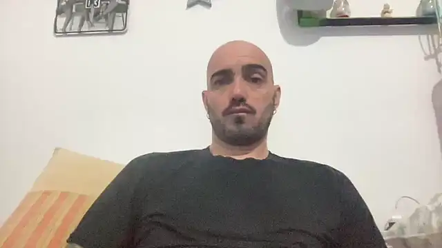 Snapshot of alessandromori91 chatting on 02-23-26, 08:17 alessandromori91 online show from 02-23-26, 08:17