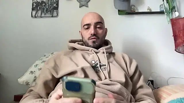 Snapshot of alessandromori91 chatting on 02-24-26, 08:23 alessandromori91 online show from 02-24-26, 08:23