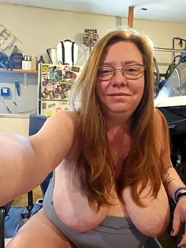 MsShelby40 online show from 11-15-25, 04:25