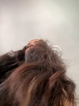 MollySanders    online show from 12-15-24, 06:48