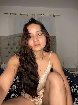 MollySanders    online show from 12-18-24, 12:18