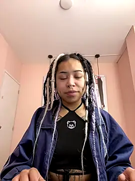 Violetta Suky online show from 10-09-25, 12:58