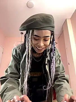 Violetta Suky online show from 10-17-25, 12:52