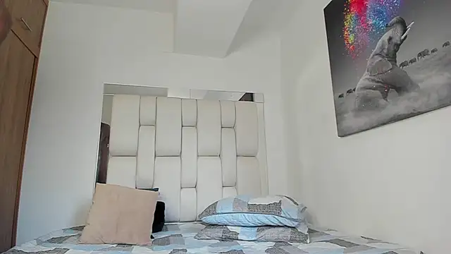 smit hot sr online show from 02-24-26, 06:22