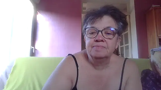 Vandeae44 online show from 03-18-25, 07:41