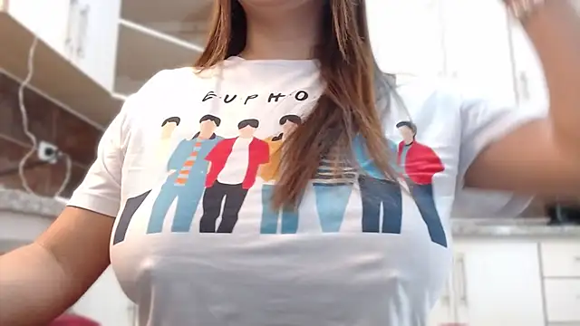 Snapshot of Heidy_Wells chatting on 11-18-25, 11:58 Heidy Wells online show from 11-18-25, 11:58