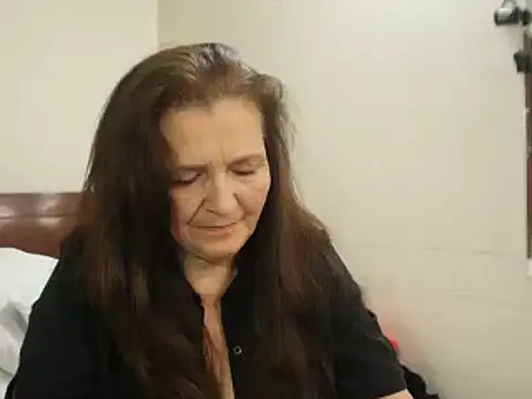 Snapshot of Bellaisa chatting on 02-13-25, 04:22 Bellaisa online show from 02-13-25, 04:22