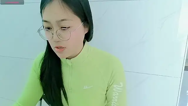 luoxuwen online show from 02-28-25, 04:32