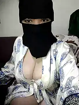 Snapshot of arabian_sara chatting on 01-25-25, 12:16 arabian sara online show from 01-25-25, 12:16