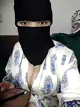 Snapshot of arabian_sara chatting on 01-26-25, 06:27 arabian sara online show from 01-26-25, 06:27