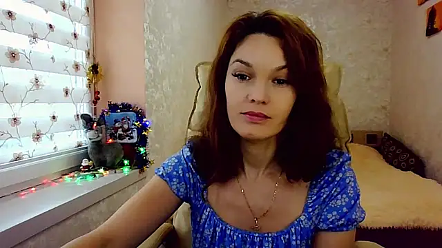 impossibleluna online show from 12-21-24, 11:22