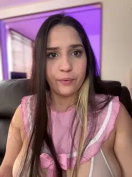 Snapshot of valentina_jonnes1 chatting on 03-16-25, 01:06 valentina jonnes1 online show from 03-16-25, 01:06