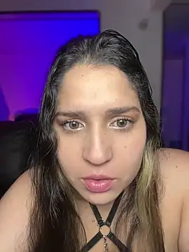 Snapshot of valentina_jonnes1 chatting on 03-22-25, 02:16 valentina jonnes1 online show from 03-22-25, 02:16