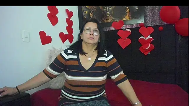 Evaaross 2345 online show from 02-18-25, 12:28