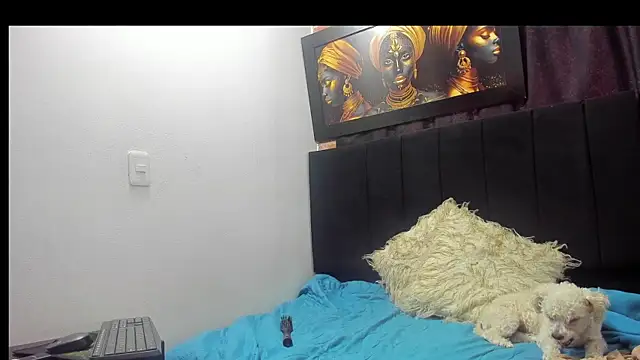 Snapshot of Evaaross_2345 chatting on 10-17-25, 02:30 Evaaross 2345 online show from 10-17-25, 02:30