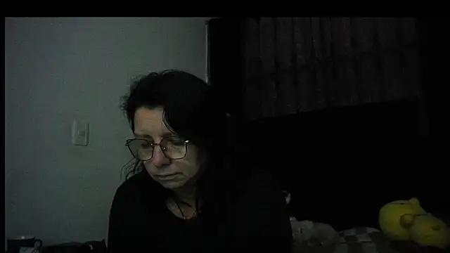 Evaaross 2345 online show from 12-19-25, 11:17