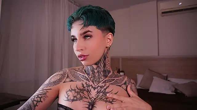 AliceShazaham  online show from 02-02-25, 09:08