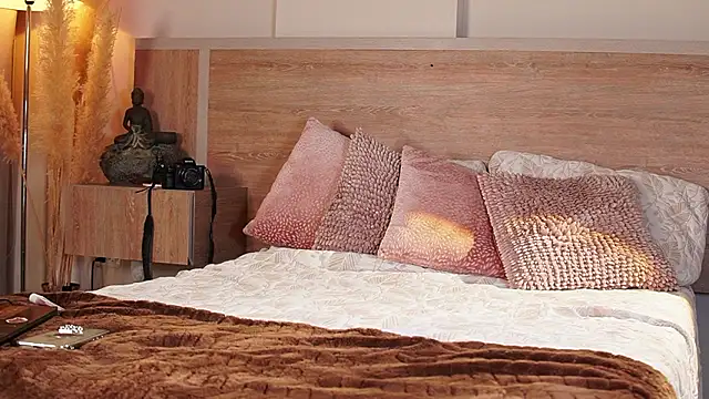 Snapshot of AliceShazaham_ chatting on 02-01-26, 07:07 AliceShazaham online show from 02-01-26, 07:07