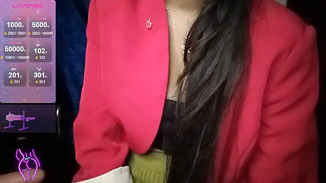 Snapshot of Sheela_oshovadi chatting on 12-17-24, 04:21 Sheela oshovadi online show from 12-17-24, 04:21