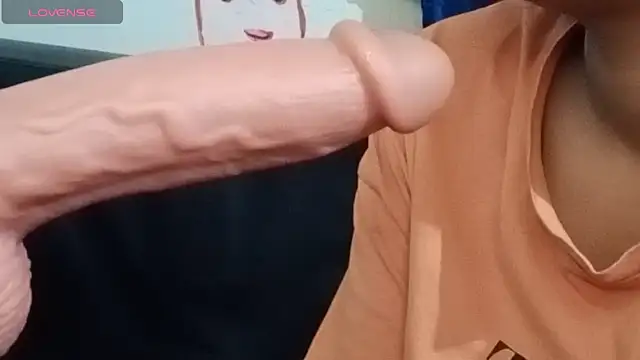 Snapshot of Sheela_oshovadi chatting on 03-08-25, 04:01 Sheela oshovadi online show from 03-08-25, 04:01